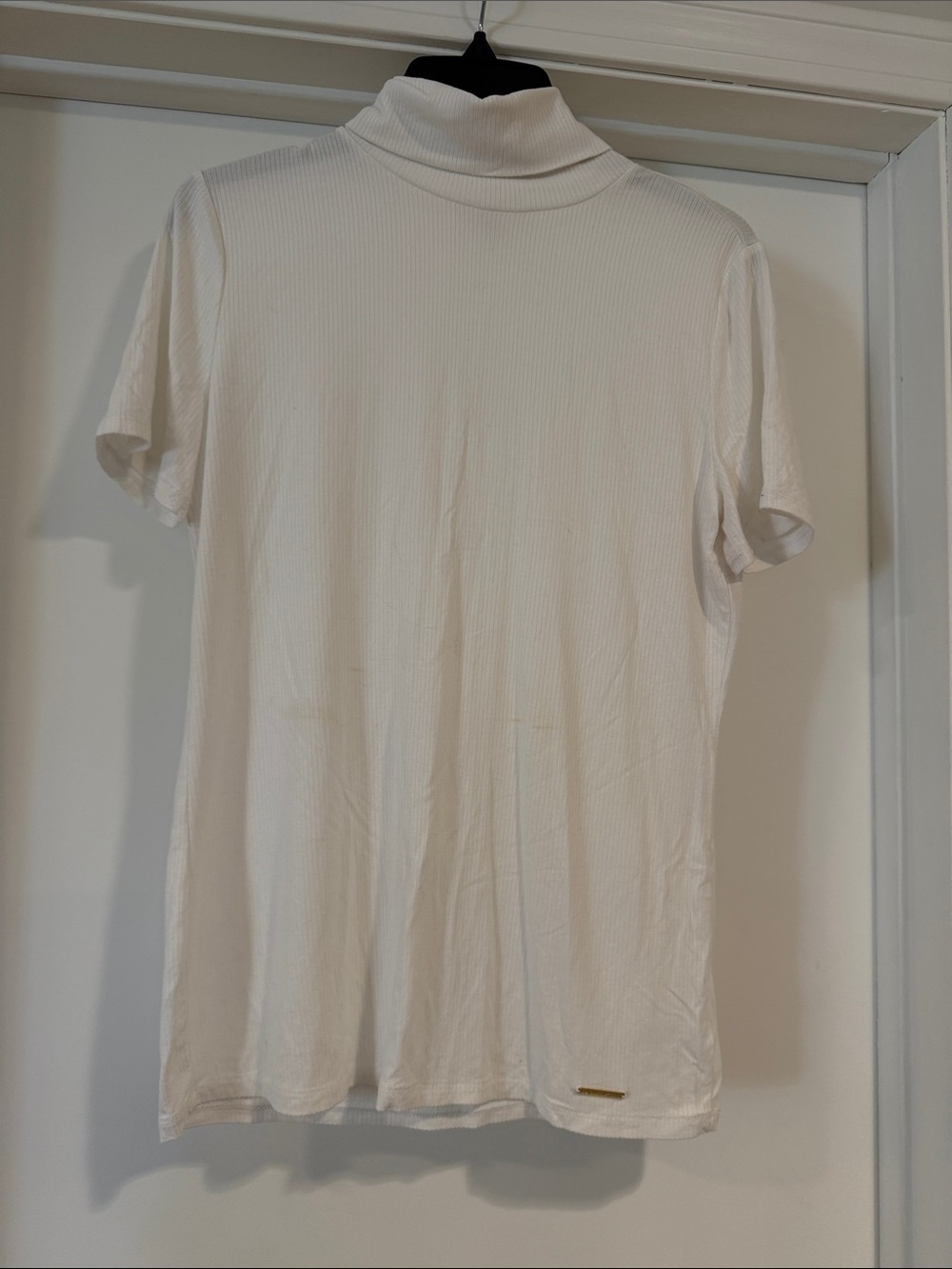 Women’s White Short-Sleeve Turtleneck Shirt